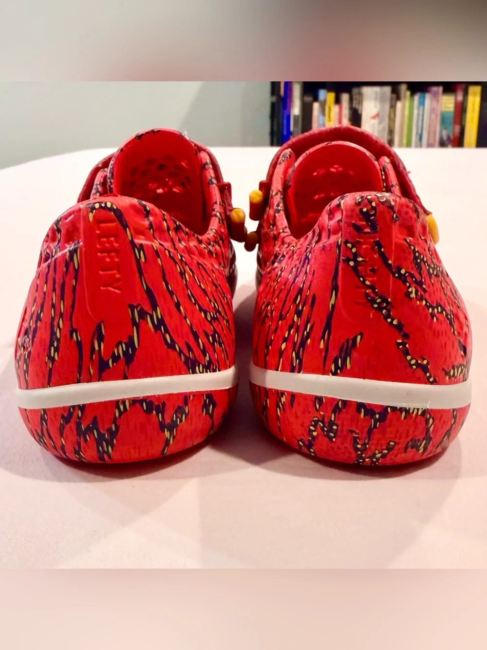 Plae Shoes Mimo Boys 2 Girls Water Red Hook and Loop EVA Summer Beach Pool